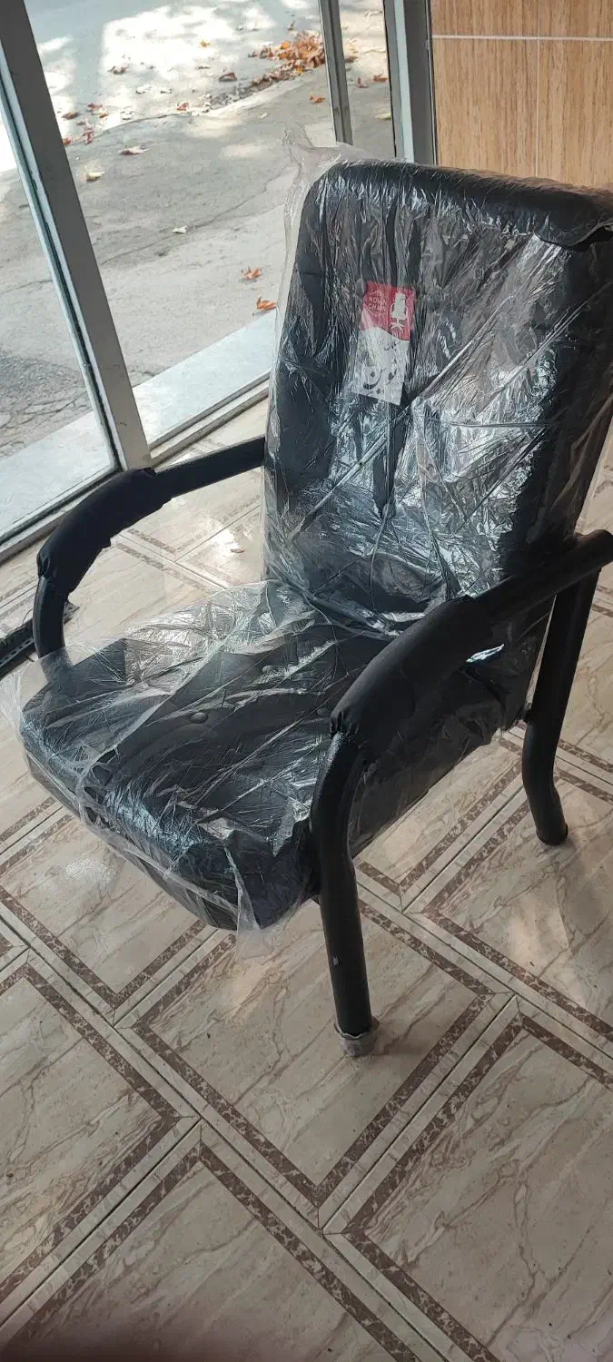 ۷ عدد صندلی بنگاهی و اداری|صندلی و نیمکت|نقده, |دیوار