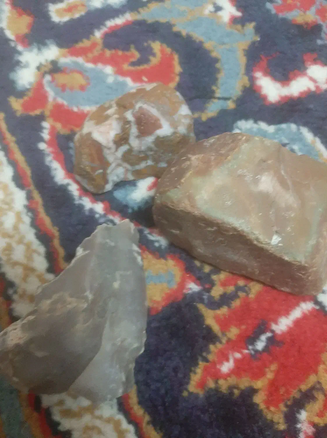 سنگ قیمتی|جواهرات|شیراز, فرگاز|دیوار