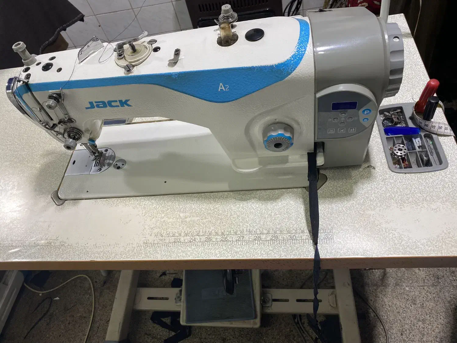 چرخ خیاطی صنعتی|چرخ خیاطی و ریسندگی|بانه, |دیوار