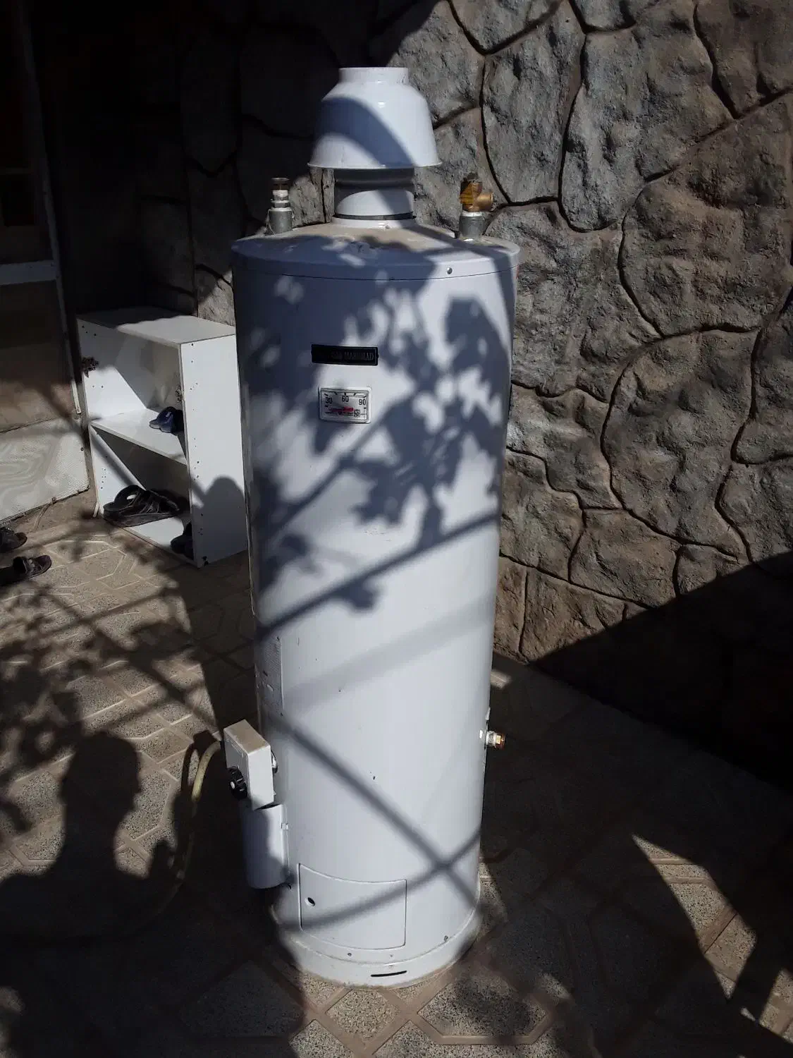 آبگرمکن مخزنی ایستاده در حد|آبگرمکن، پکیج، شوفاژ|تربت جام, مسکن مهر|دیوار