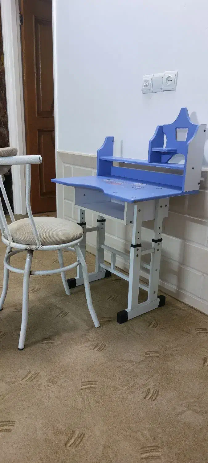 میز و صندلی|صندلی و نیمکت|جهرم, |دیوار