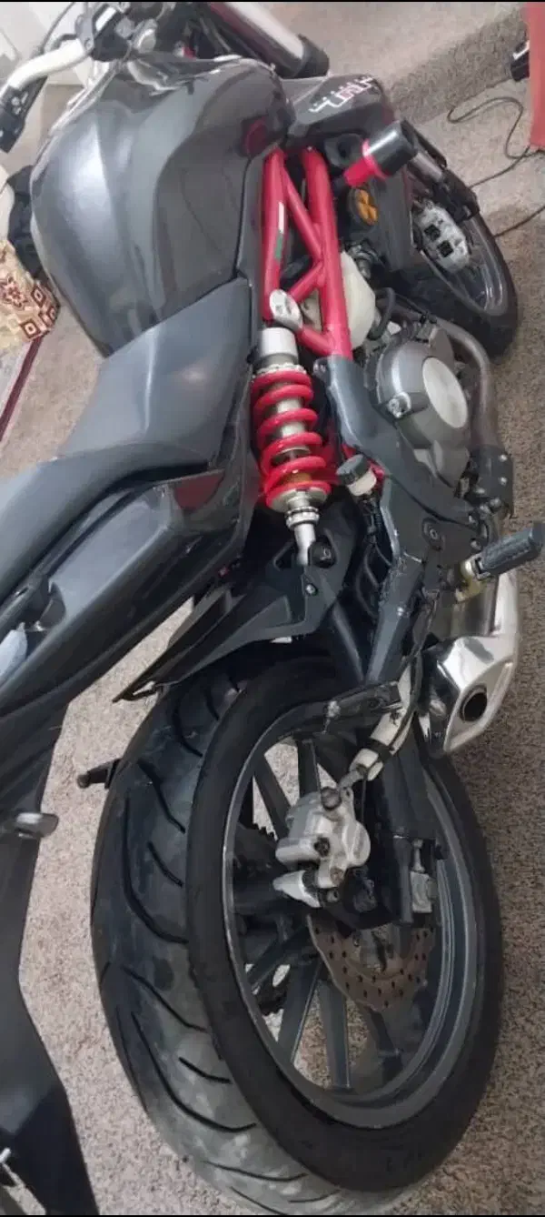 بنلی ۳۰۰ جفت|موتورسیکلت|اهواز, گلستان|دیوار