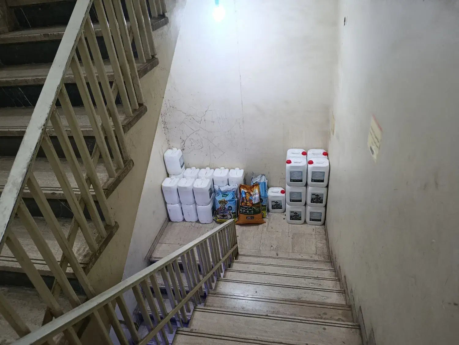 کود مایع کشاورزی|خدمات باغبانی و درختکاری|قم, شهرک مهدیه (مدرس)|دیوار