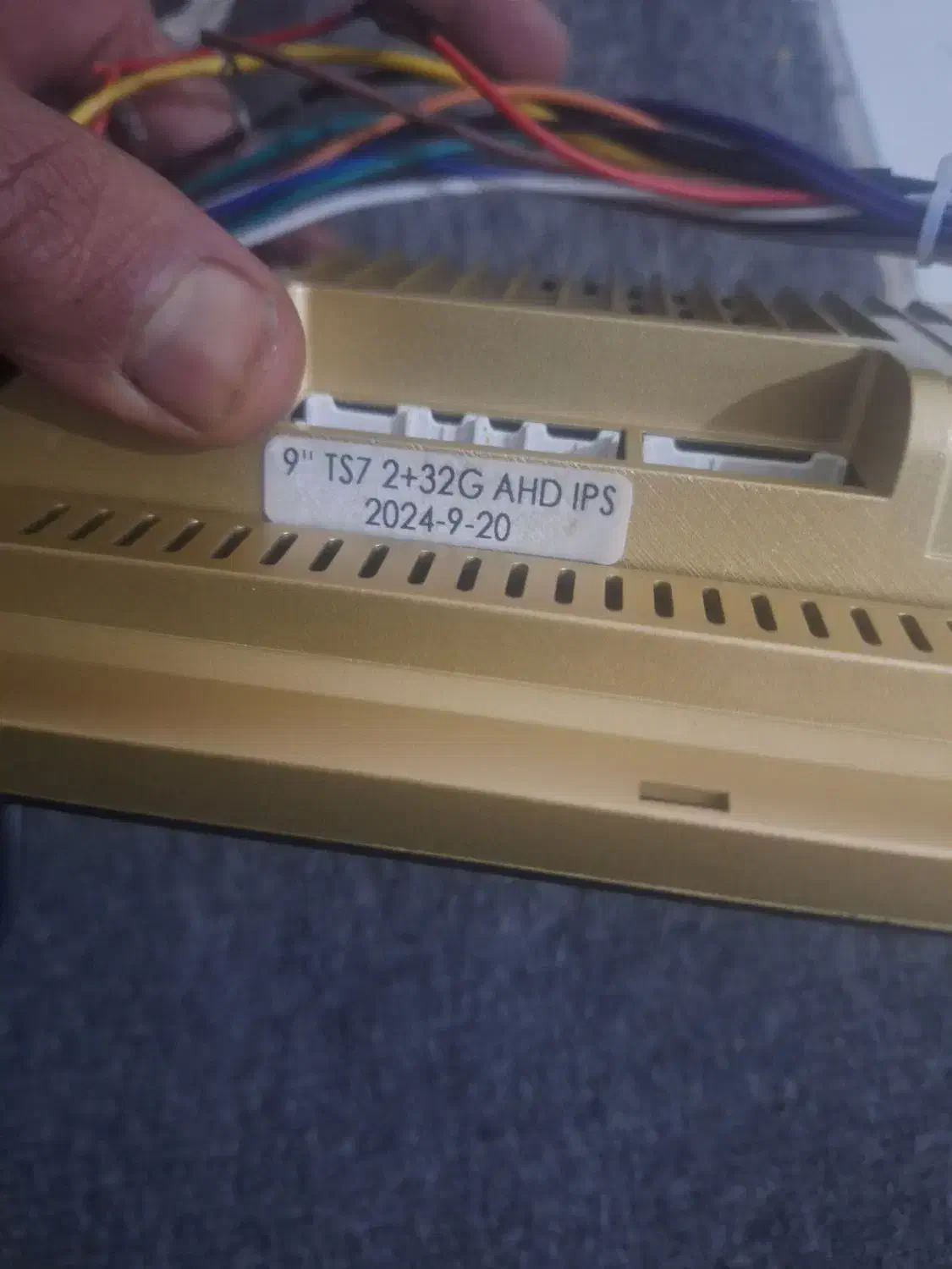 مانیتور vinca|قطعات یدکی و لوازم جانبی|صدرا-فارس, فاز ۱|دیوار