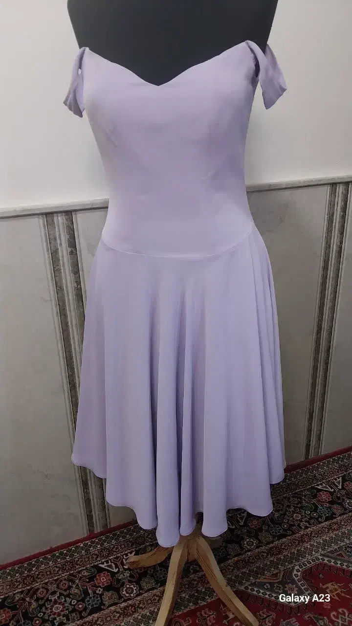 لباس مجلسی|لباس|قم, یزدان‌شهر|دیوار