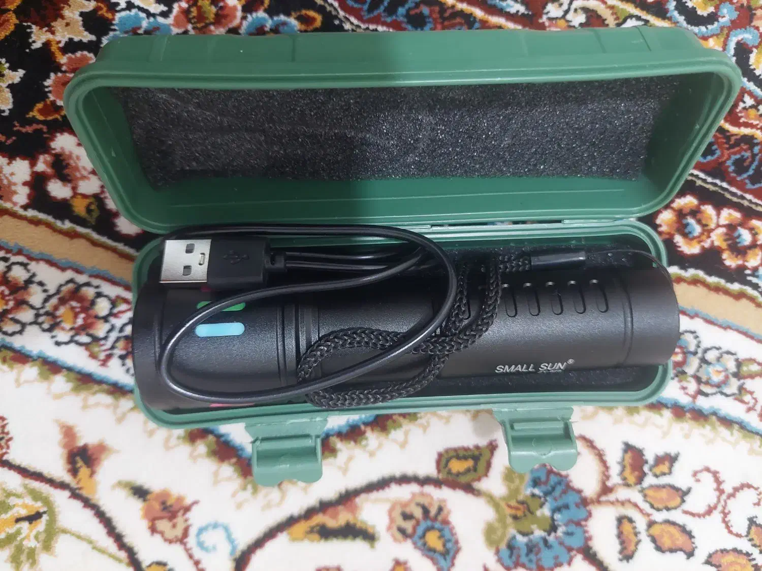 چراغ قوه شارژی|کوهنوردی و کمپینگ|کرج, شهرک بنفشه|دیوار