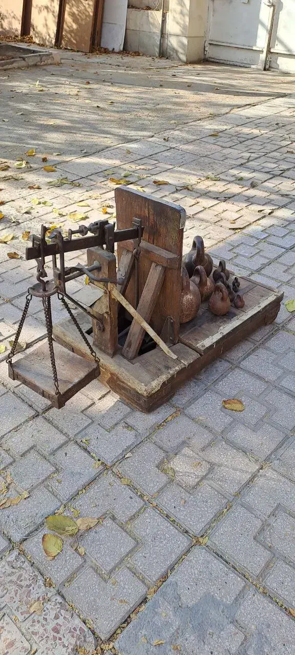 باسکول روسی با سنگ|کلکسیون اشیاء عتیقه|مشهد, وکیلآباد|دیوار