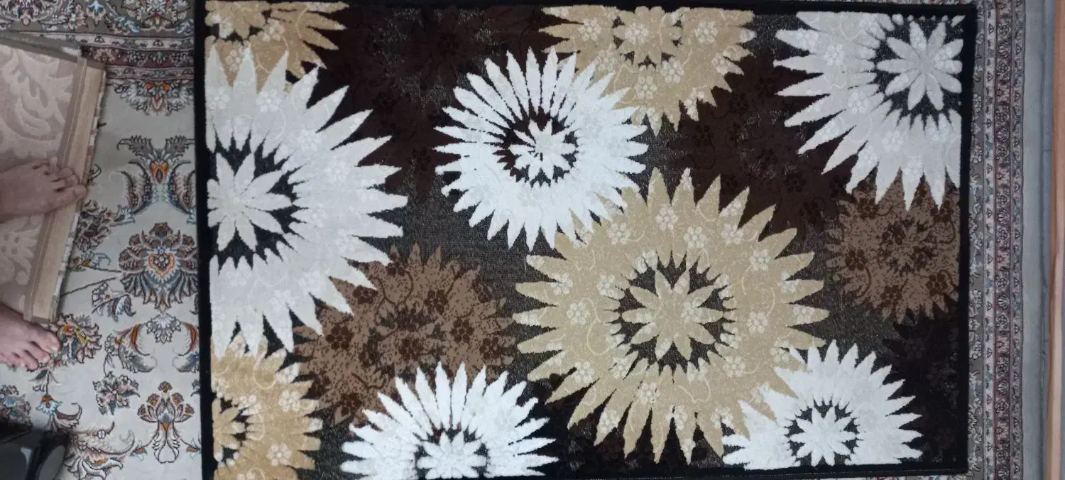 یک عدد فرش فانتزی|فرش|اسلام‌شهر, شهرک واوان|دیوار