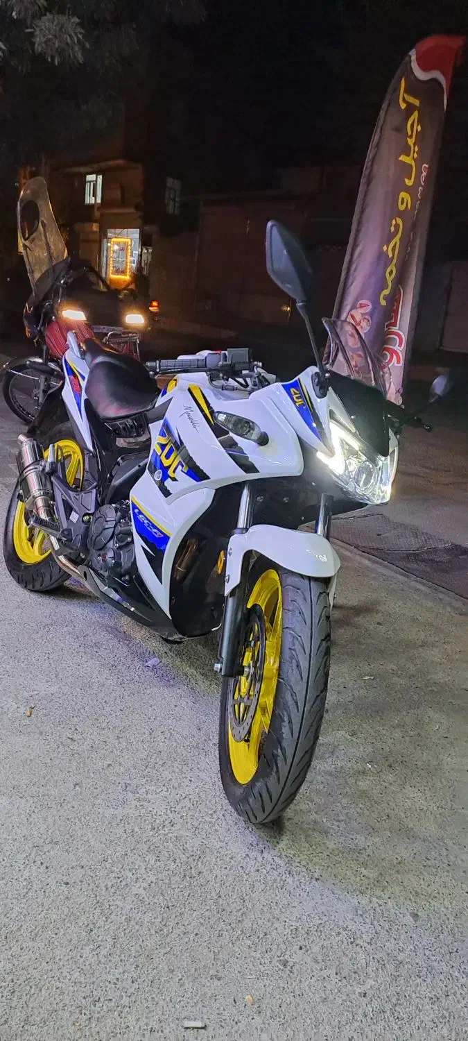 مگلی مدل ۱۴۰۱کارکرد۱۵۰۰دونه مدارک آماده|موتورسیکلت|سنندج, |دیوار