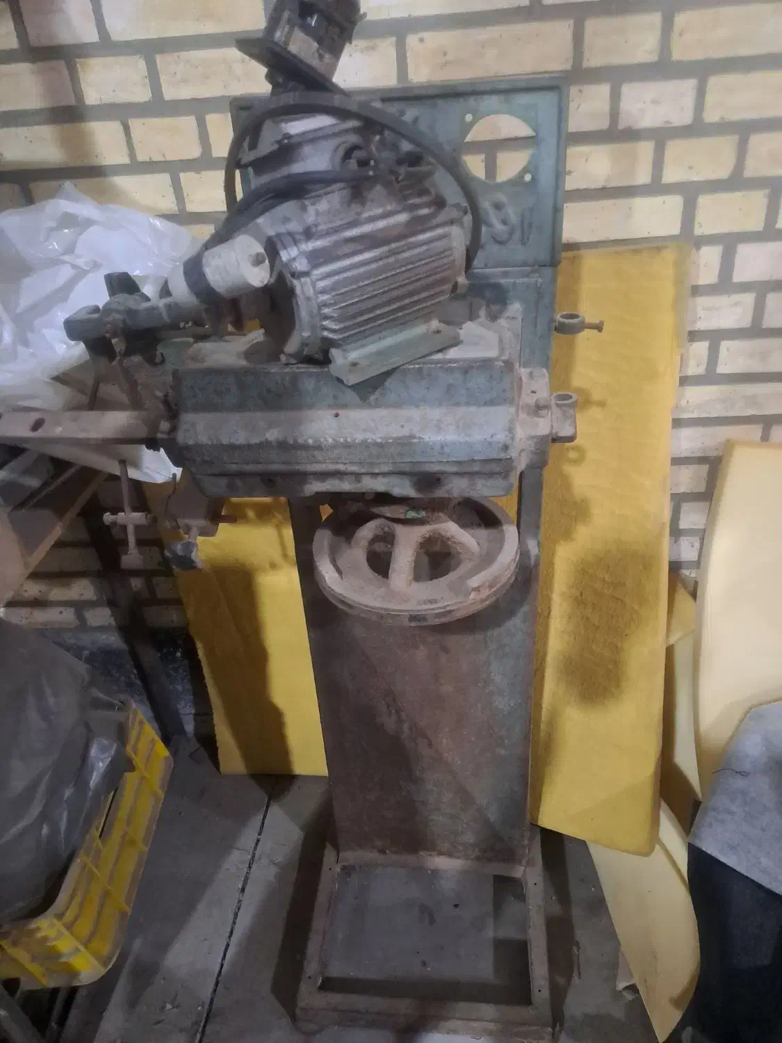 آره تیز کنی برقی کمکار|ابزارآلات|رباطکریم, نصیرشهر|دیوار