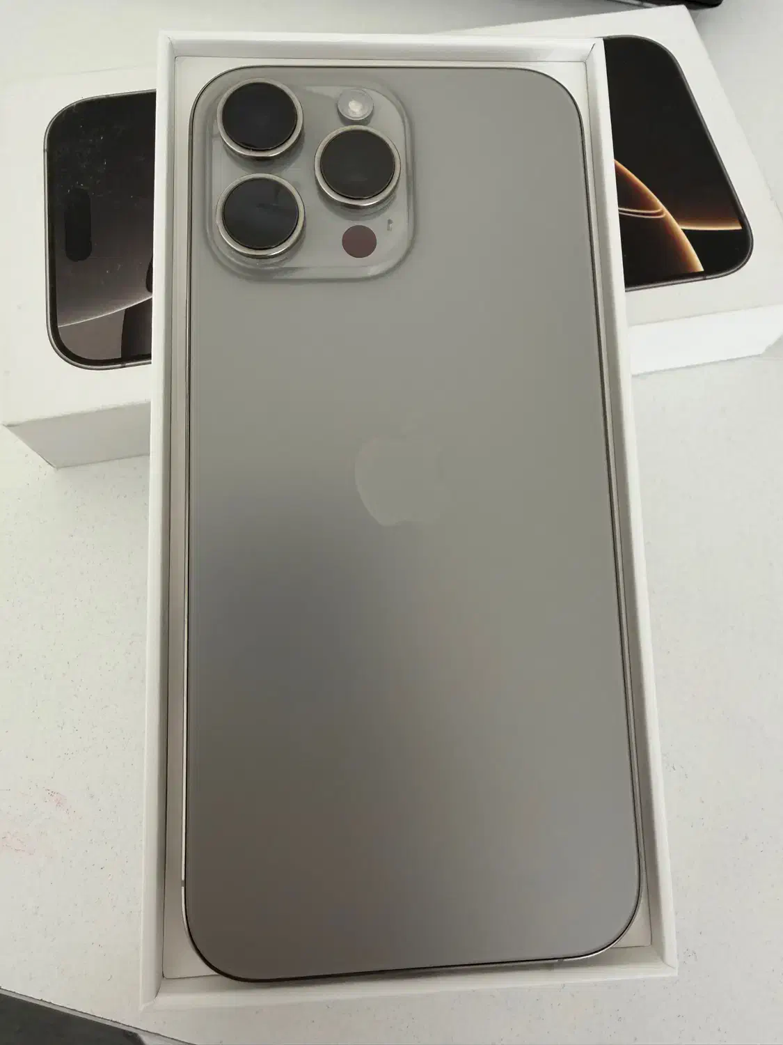 آیفون 16 pro max  ظرفیت 256 خاکستری رجیستر شده ZAA|موبایل|زنجان, |دیوار