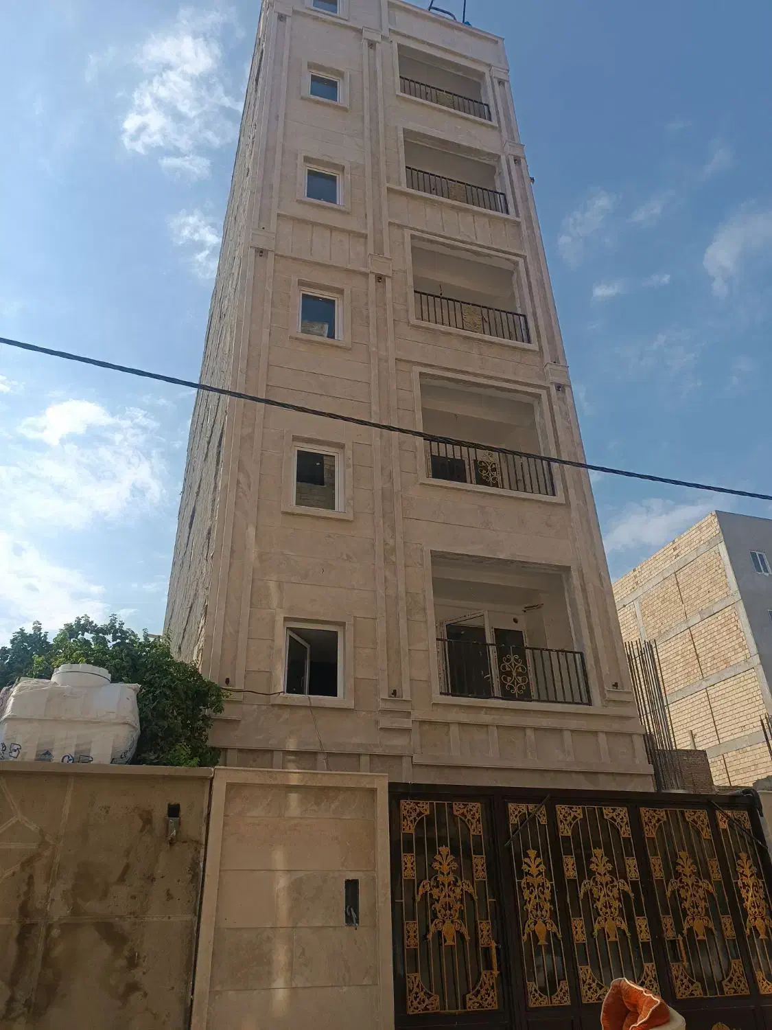 پیش فروش۹۰متر تک واحدی سند دار صالحیه|پیشفروش املاک|بهارستان, |دیوار