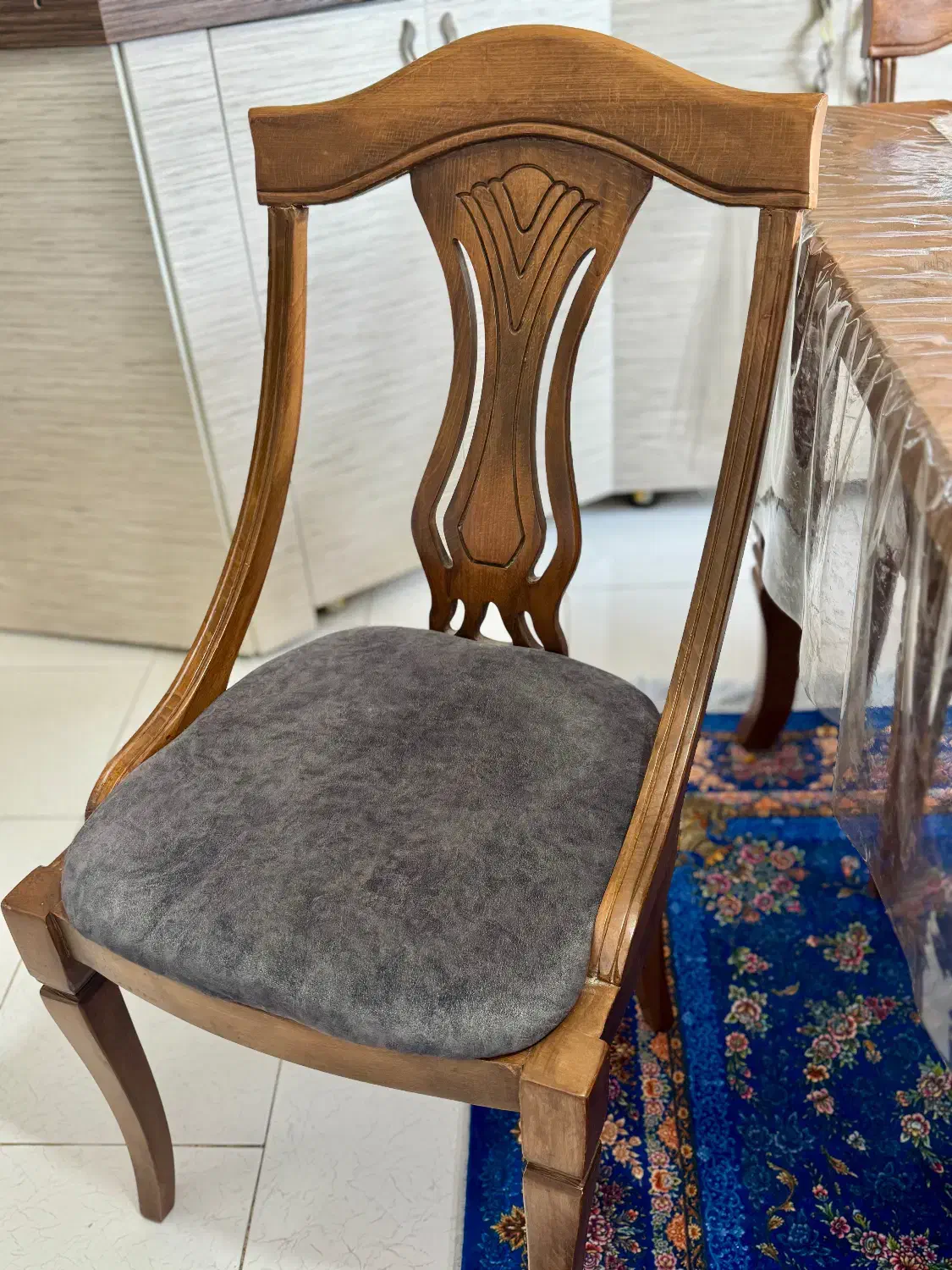 میز ناهار خوری شیک ۴ نفره چوبی با طراحی خاص|میز و صندلی غذاخوری|تنکابن, |دیوار