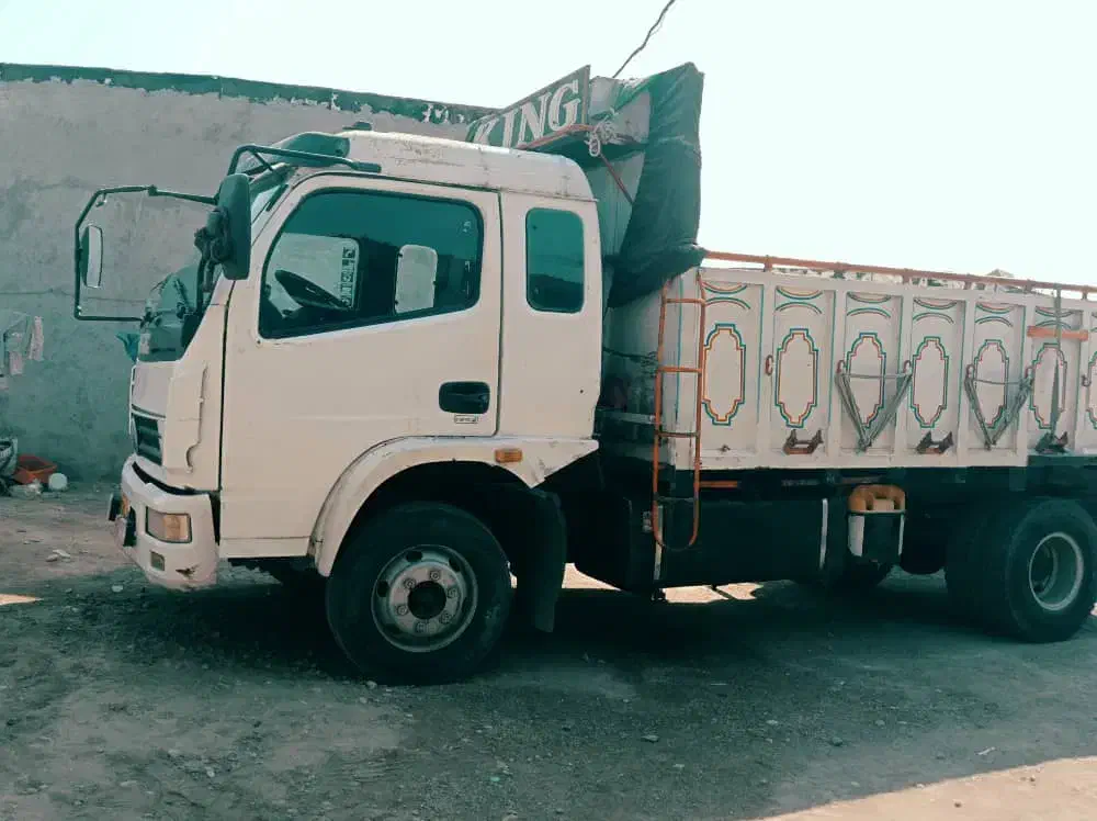 کاویان|خودرو سنگین|قلعه قاضی, |دیوار