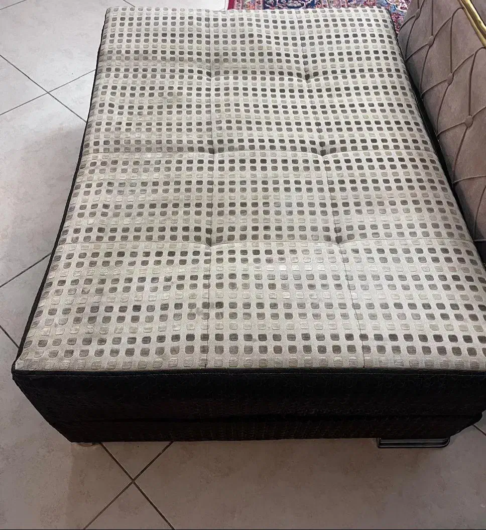 فوری ۲میز + ۱ کاناپه ۲۱۰۰|مبلمان خانگی و میز عسلی|اصفهان, رزمندگان|دیوار