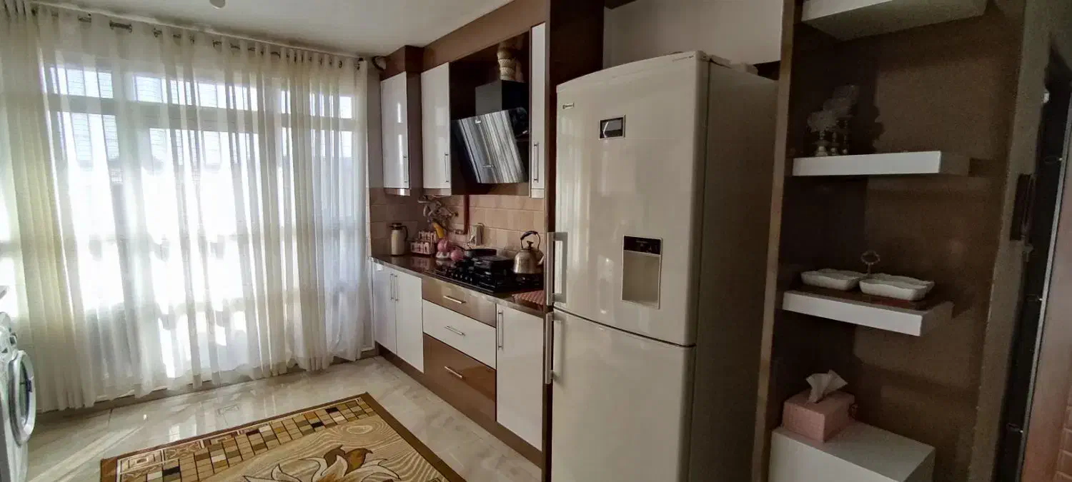 خ اشراق.طبقه اول.۹۷متر.سال۱۴۰۰فقط۲میلیاردنقدوامدار|فروش آپارتمان|بجنورد, |دیوار