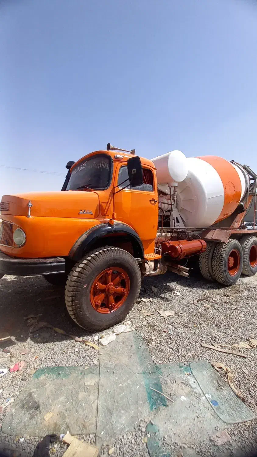 کامیون میکسر بنز ۵۴ آماده به کار، فوق‌العاده تمیز|خودرو سنگین|اصفهان, شهرک شهید منتظری|دیوار