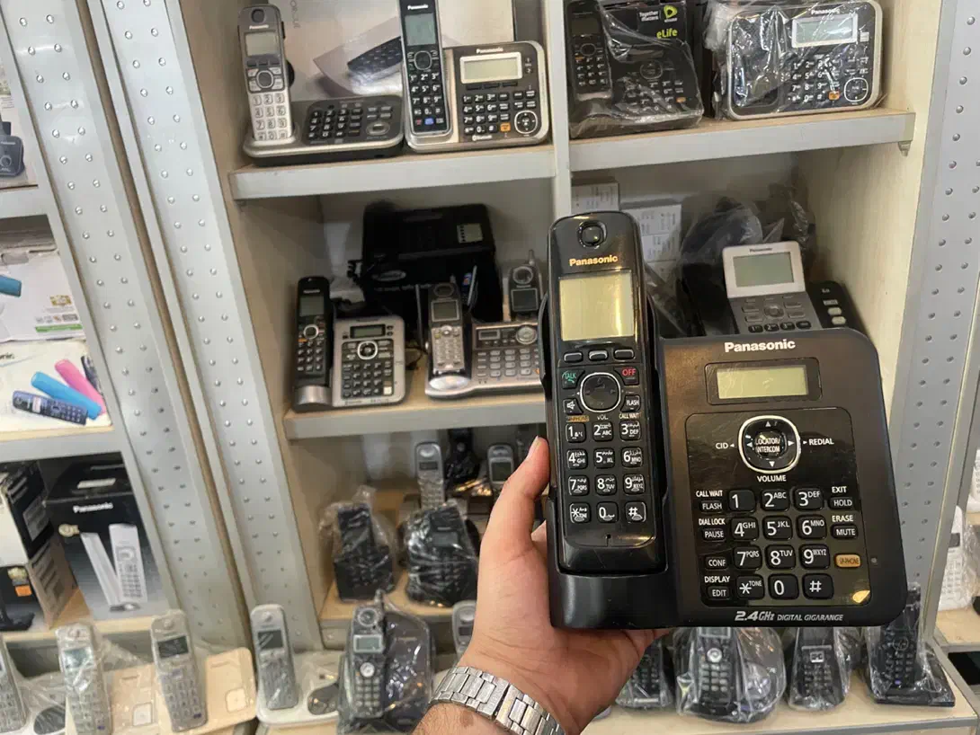 تلفن پایه بزرگ پاناسونیک بیسیم ژاپن فوق العاد تمیز|تلفن رومیزی|تهران, ایرانشهر|دیوار