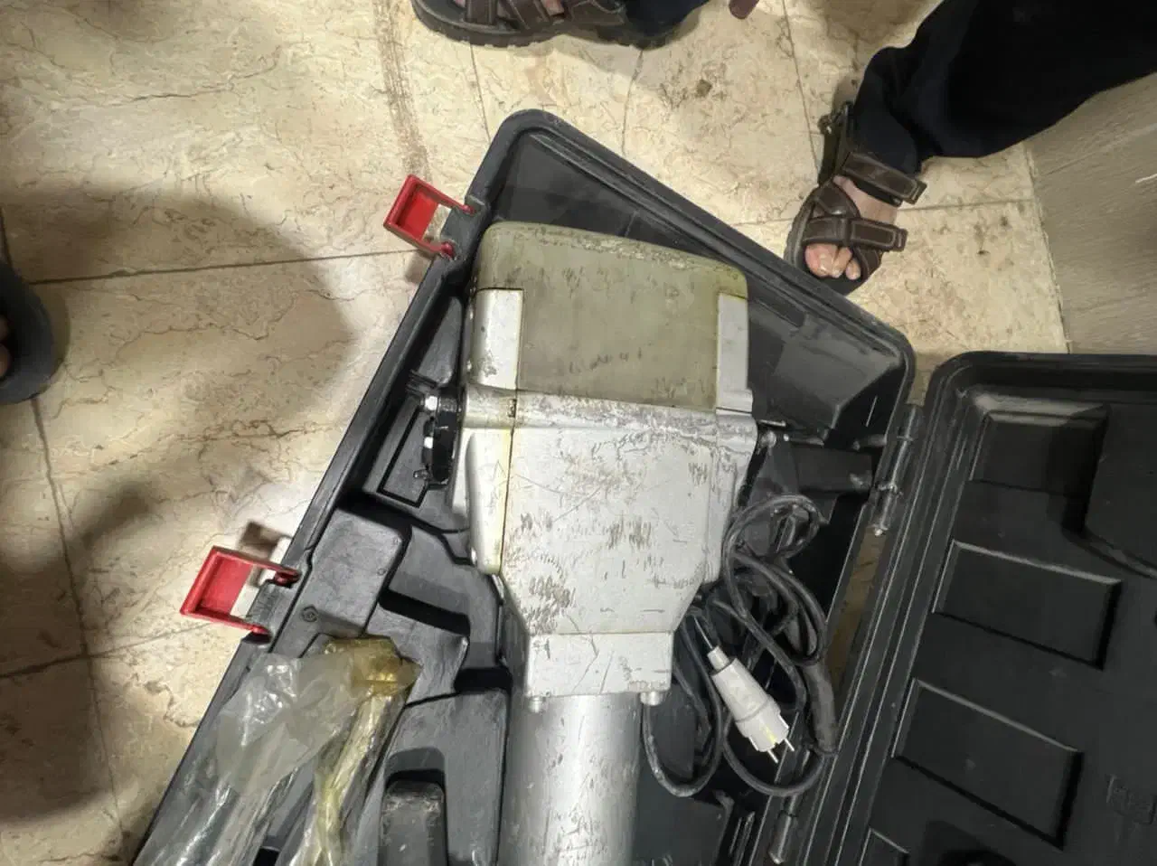 اجاره جک قالب تخته چهارپایه داربست بالابر میکسر|ماشینآلات صنعتی|اندیمشک, |دیوار