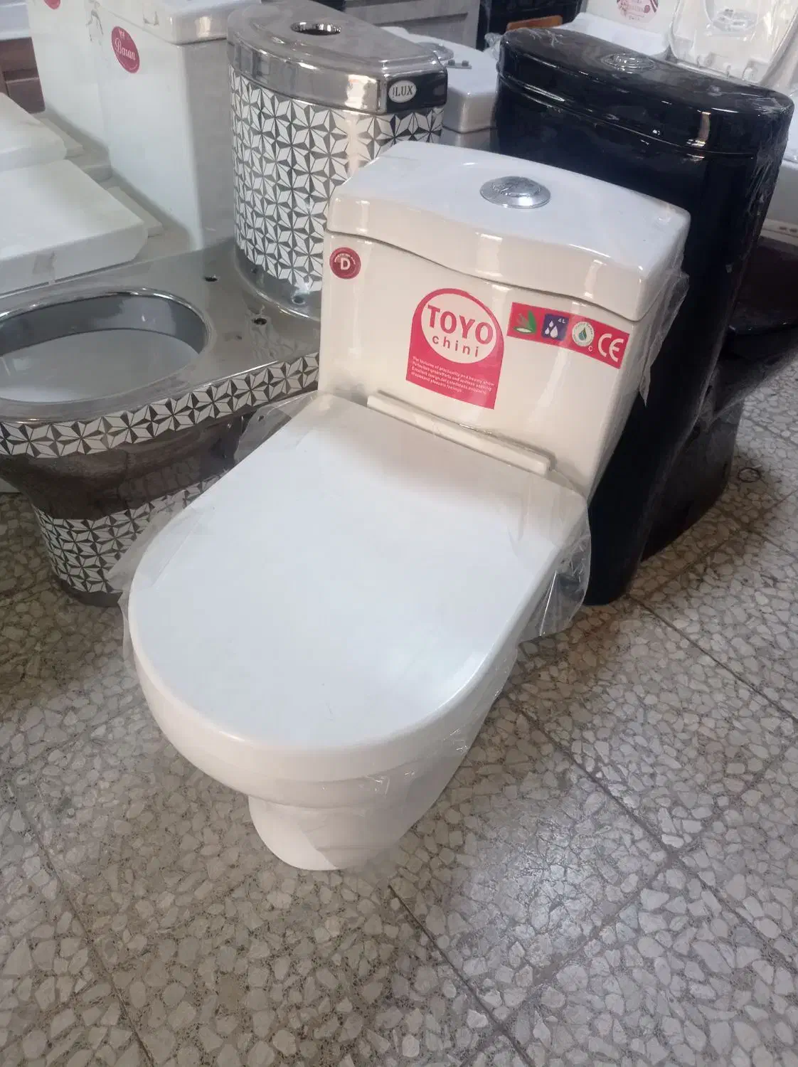 توالت فرنگی مروارید تویو خروجی 110|لوازم سرویس بهداشتی|اصفهان, لیمجیر|دیوار