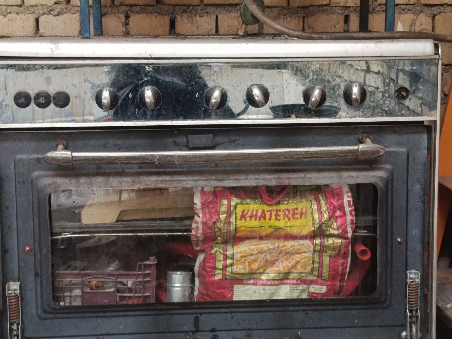 فرگاز فقط شیشه در شکسته|اجاق گاز و لوازم برقی پختوپز|باوی, |دیوار