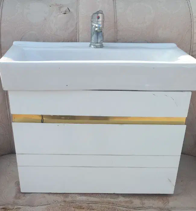 روشویی۶۱×۳۳|لوازم سرویس بهداشتی|شاهینشهر, شهرک هشت بهشت|دیوار