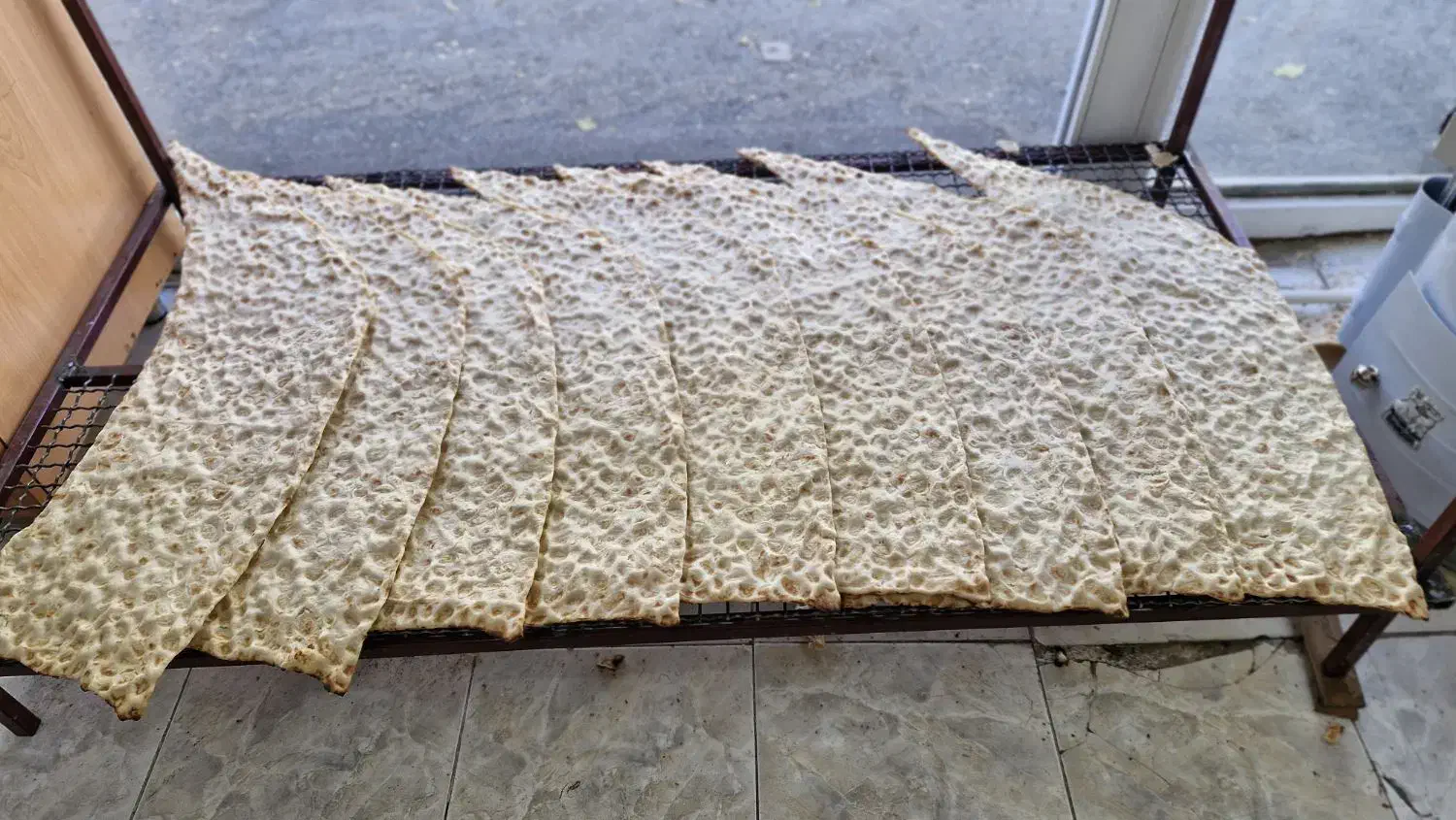 یک نفر ماهر،وقت‌شناس و منظم جهت همکاری در سنگک‌پزی|استخدام خدمات فروشگاه و رستوران|سلماس, |دیوار