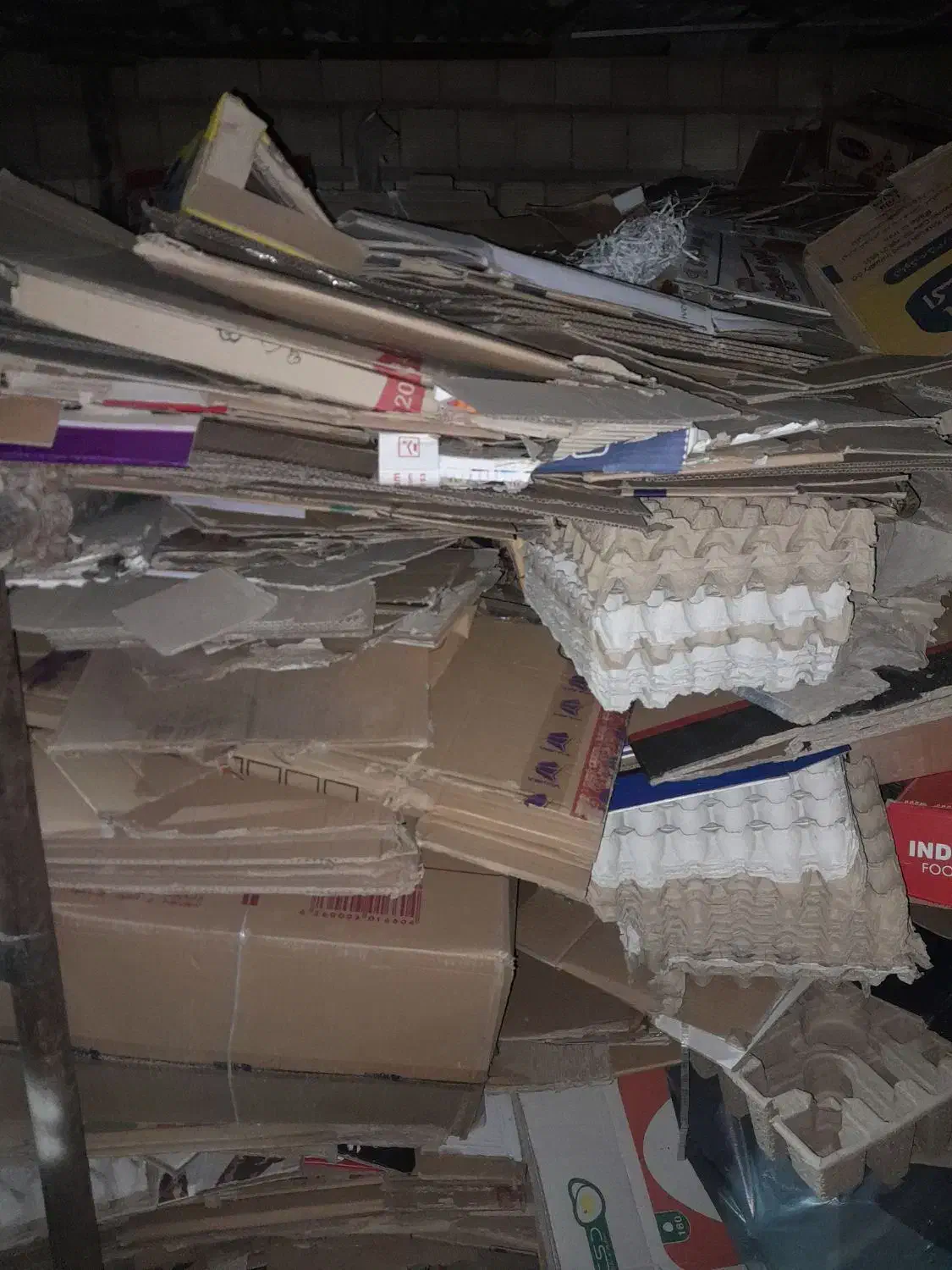 خریدفروش ضایعات کارتن فروشگاهی|خدمات پیشه و مهارت|محمدشهر, کوی بهار|دیوار