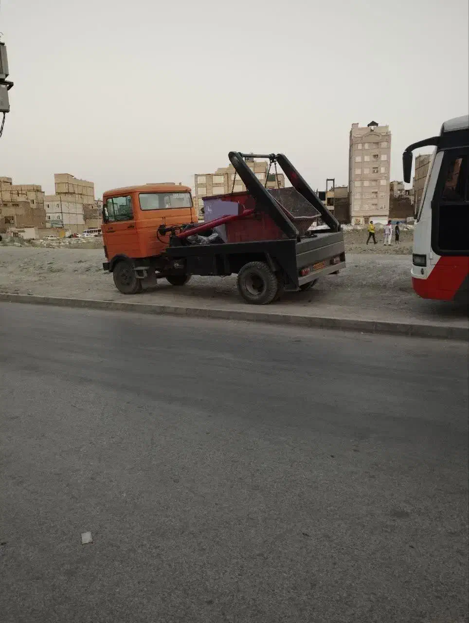 نیازمنده راننده پایه ۲ باخاورباکس منطقه ۵و۶|استخدام حمل و نقل|مشهد, کوی سیدی|دیوار