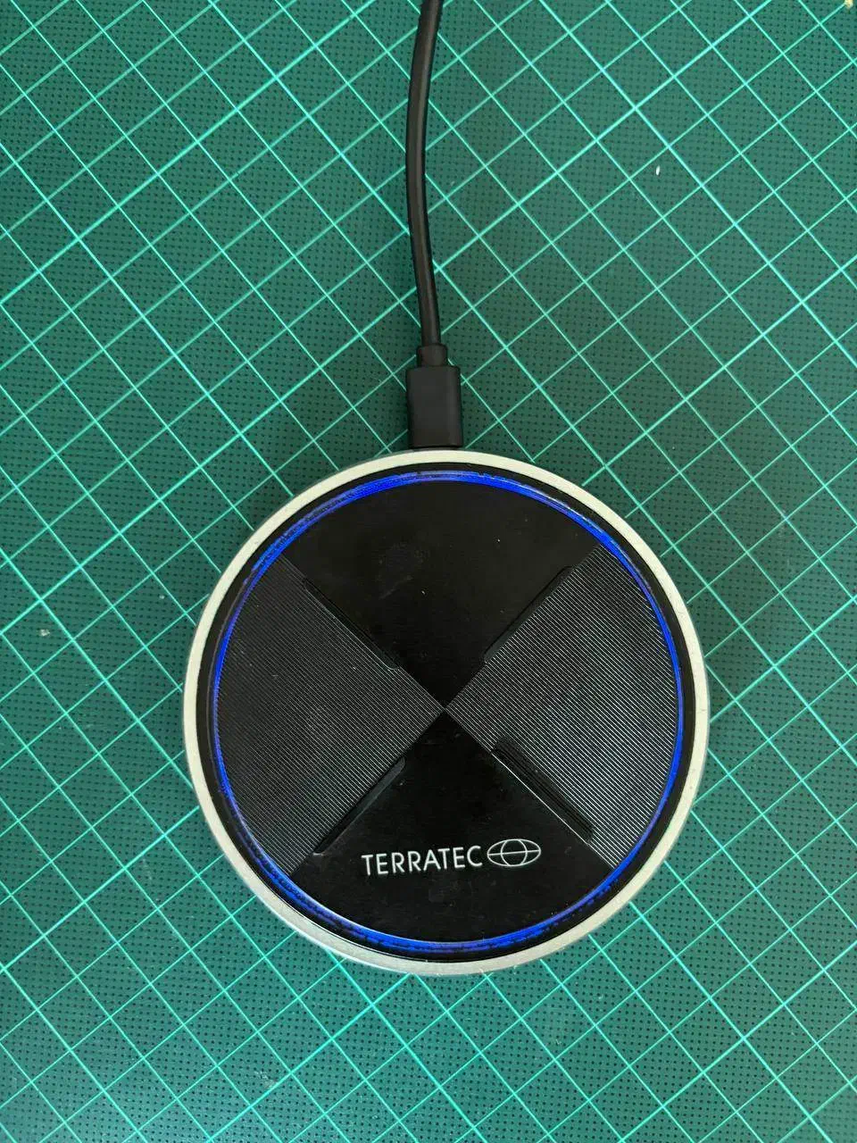 شارژر بی سیم آلمانی Wireless Charger Terratec|لوازم جانبی موبایل و تبلت|تهران, امیرآباد|دیوار