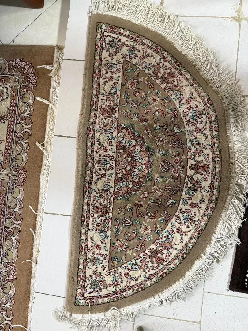 کناره|فرش|تهران, آهنگ|دیوار