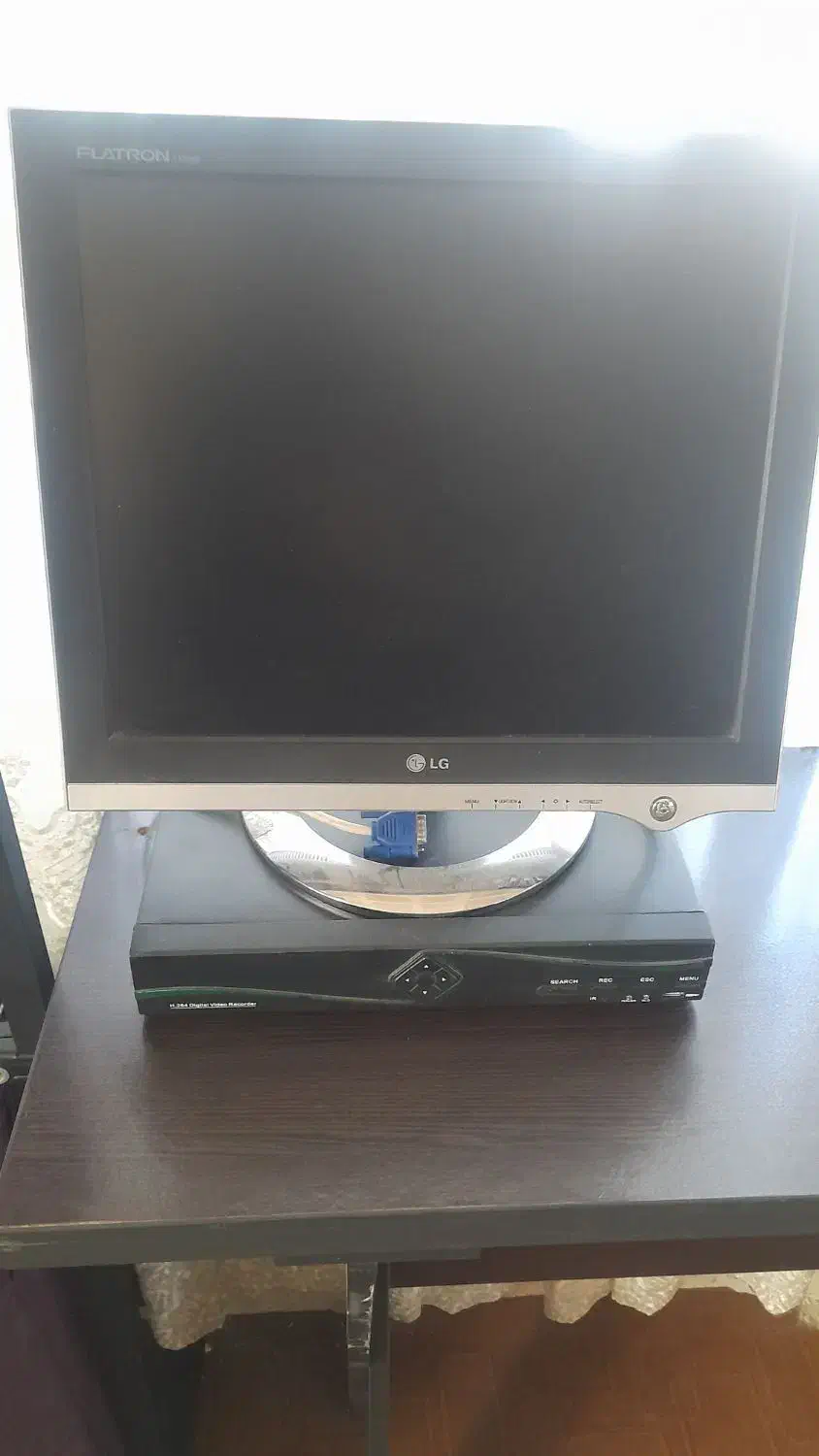 مانیتور ال جی.دستگاه ضبط فیلمبرداری|قطعات و لوازم جانبی رایانه|نوشهر, |دیوار