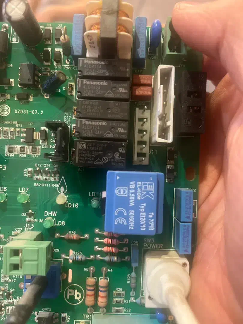 برد الکترونیک و منبع تغذیه|خدمات پیشه و مهارت|پردیس, فاز ۹|دیوار