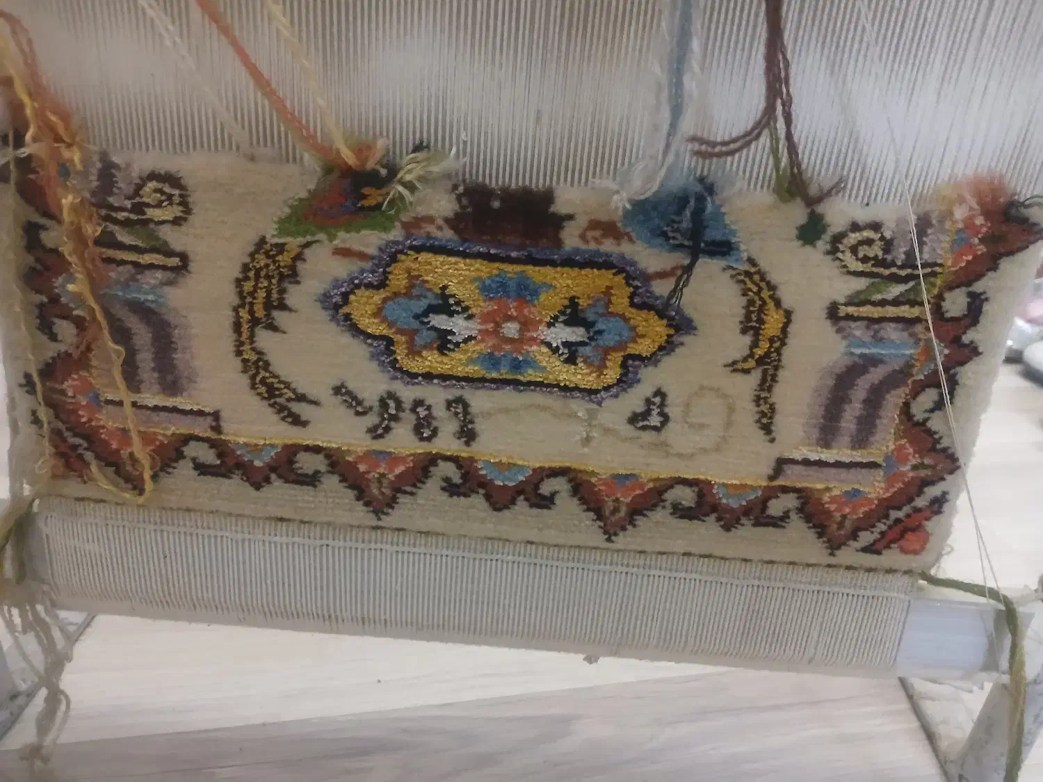 تابلو فرش دستبافت ابریشم روی دار نصفه بافته شده|تابلو فرش|تهران, دکتر هوشیار|دیوار