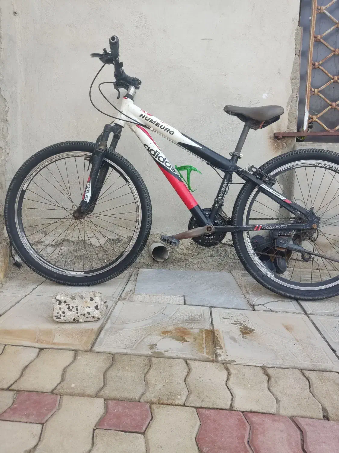 دوچرخه|دوچرخه، اسکیت، اسکوتر|انزل, |دیوار