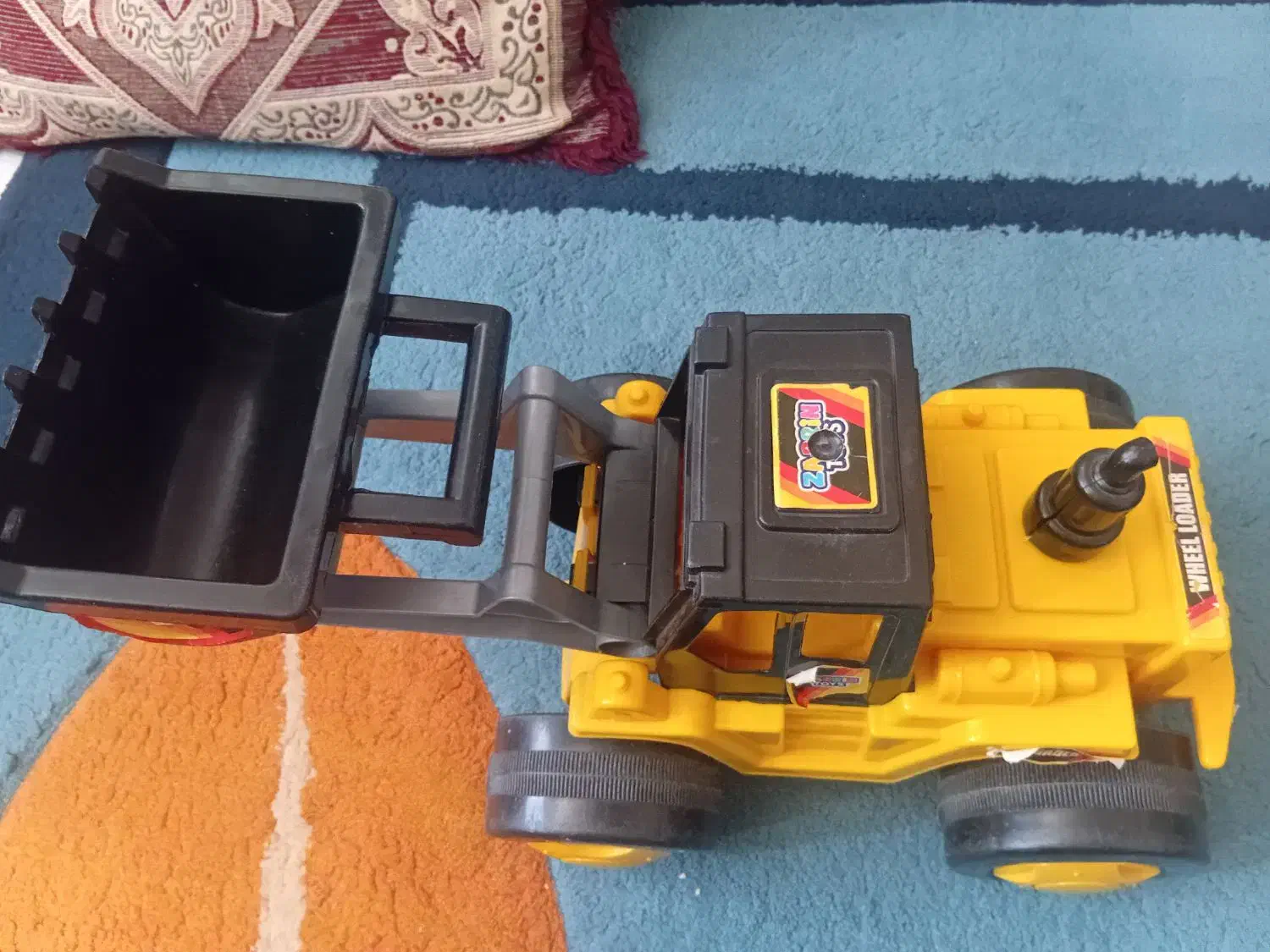 اسباب بازی ،لودر بزرگ در حد نو نو|اسباب‌‌بازی|اهواز, پادادشهر|دیوار