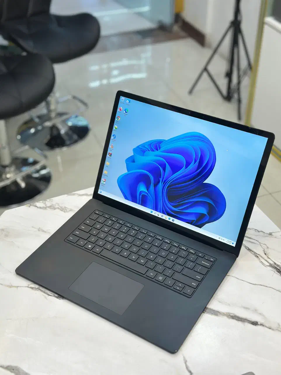 سرفیس لپتاپ ۴ ۱۵ اینچ|رایانه همراه|شیراز, ملاصدرا|دیوار
