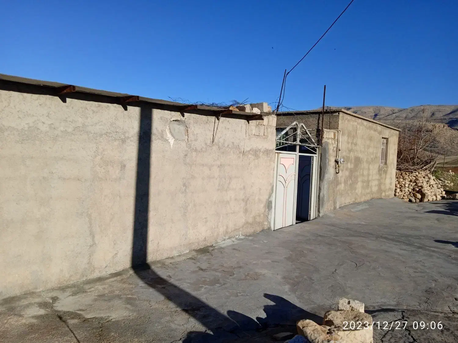 خانه و دامداری|فروش خانه و ویلا|گیلان غرب, |دیوار