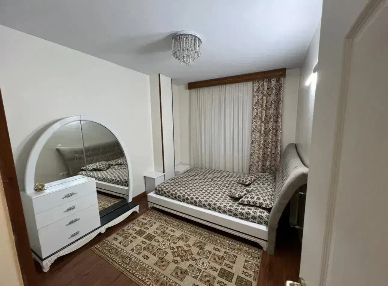 ۹۲ متر / دو خواب / سالن پرده خور / بازسازی شده|فروش آپارتمان|تهران, بهاران|دیوار