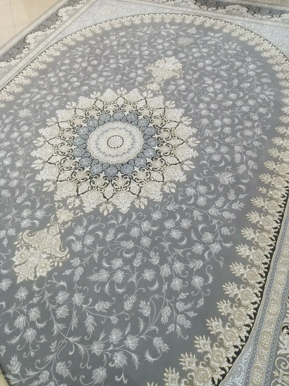 فرش ۹مترینو خلوت آکبند|فرش|تهران, نیروی هوایی (پیروزی)|دیوار