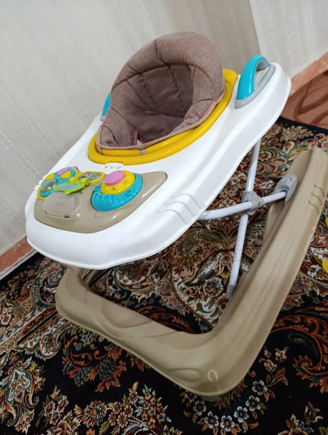 روروئک دلیجان|کالسکه و لوازم جانبی|قرچک, زیبا شهر|دیوار