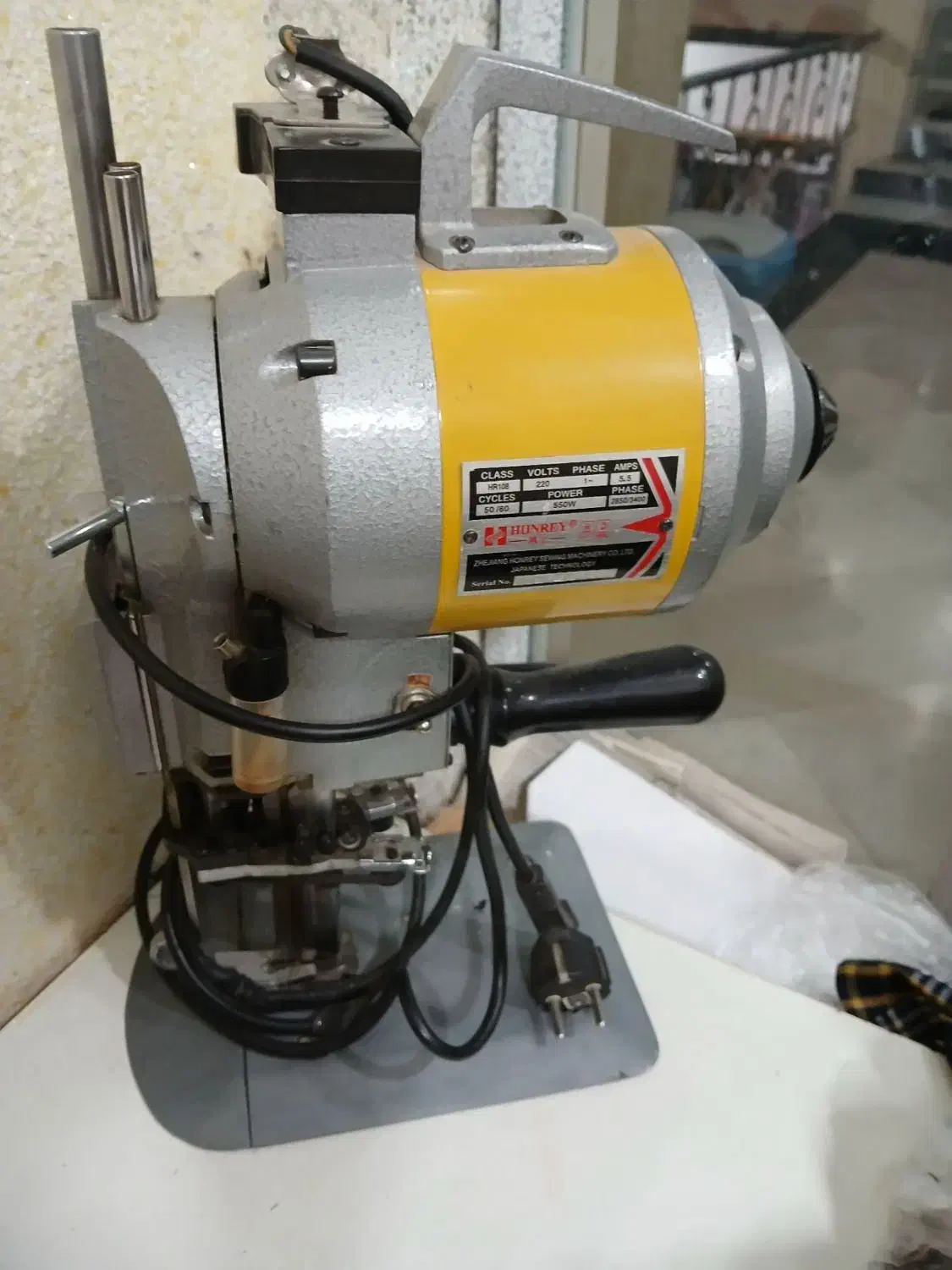 قچی برقی شماره پنچ|چرخ خیاطی و ریسندگی|اسفراین, |دیوار