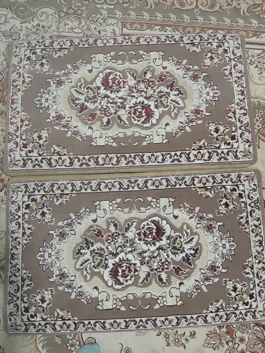 پشتی گل برجسته|پشتی|شاهین‌شهر, فردوسی|دیوار