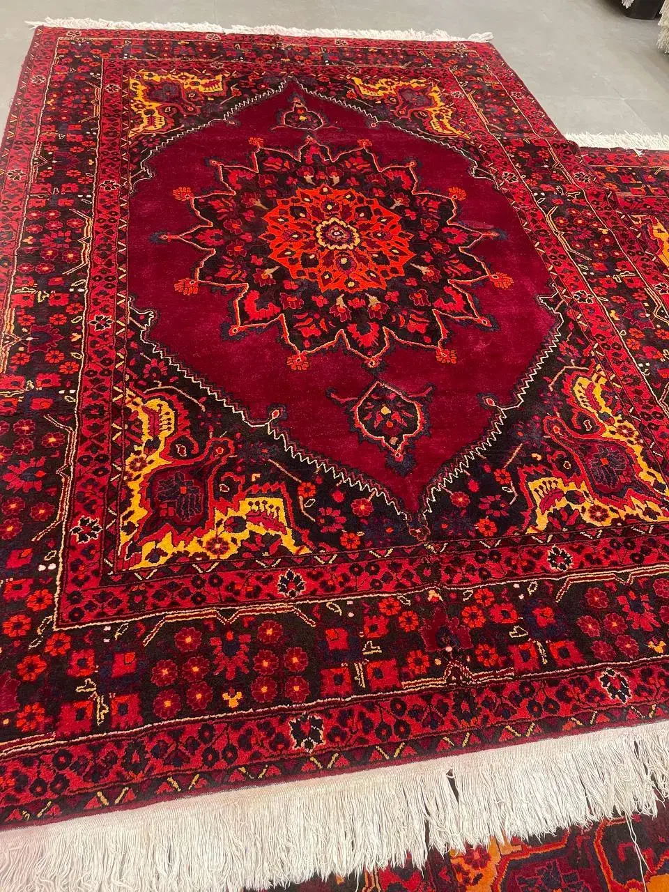 فرش دستباف (بساک)۸ متریهای خوشرنگ دونه ای ۴۲ تومن|فرش|مشکین‌دشت, |دیوار