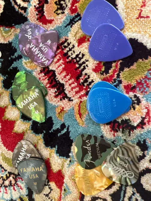 پیک گیتار|گیتار، بیس، امپلیفایر|مشهد, کارگران|دیوار