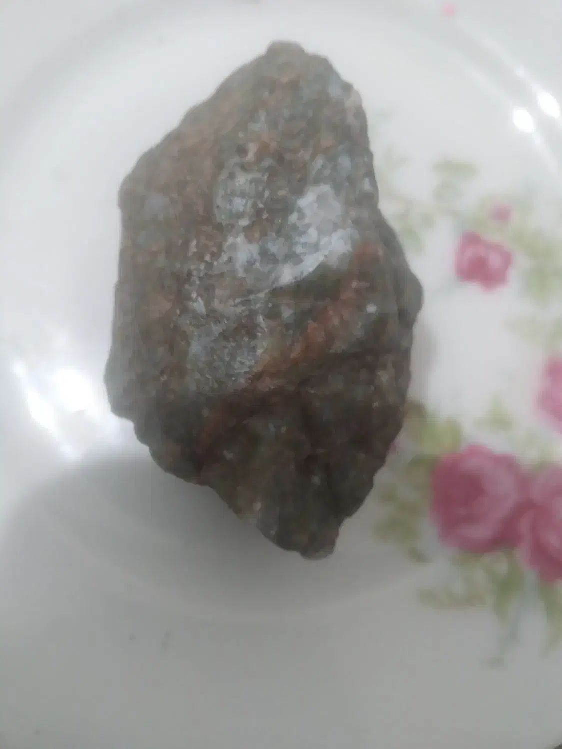 سنگه الماس راف وزن ۱۰۰گرم قیمت۱۰۰۰۰۰۰ملون|جواهرات|پرند, فاز ۶|دیوار