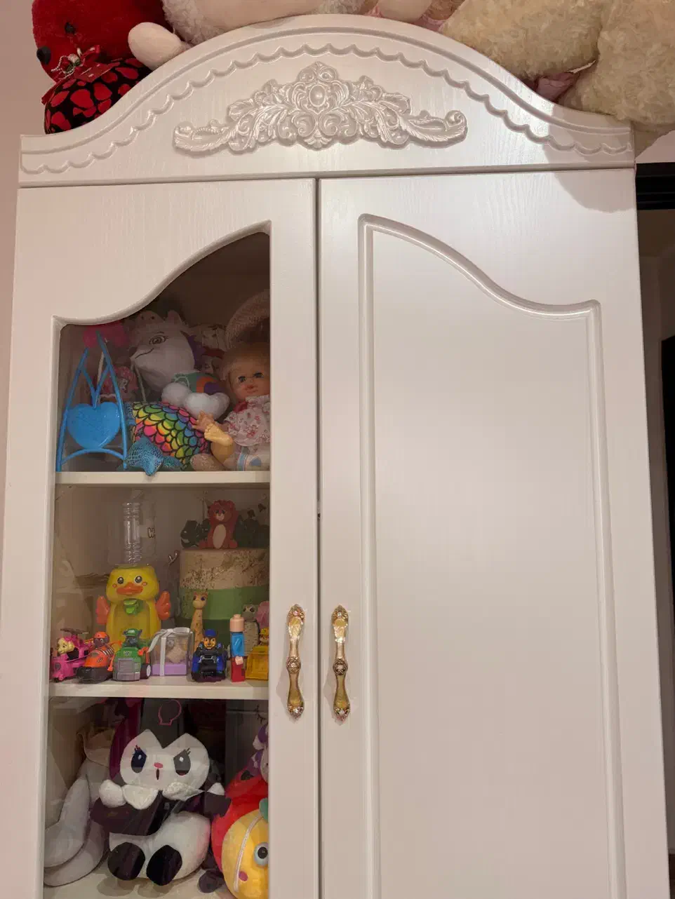 کمد|جاکفشی، کمد، دراور|صومعه‌سرا, |دیوار