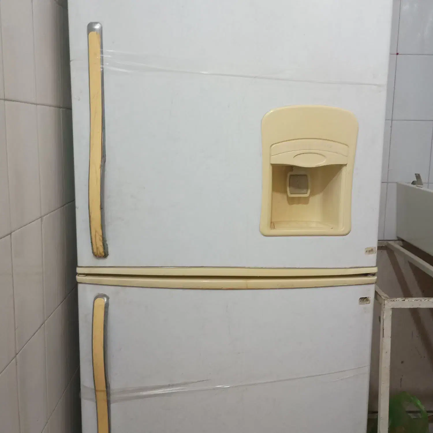 یخچال فیریزیر|یخچال و فریزر|مشهد, تربیت (صدف)|دیوار