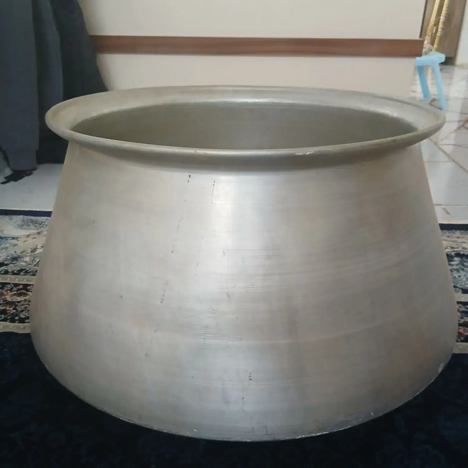 گلاب گیر|ظروف پخت‌وپز|تبریز, |دیوار