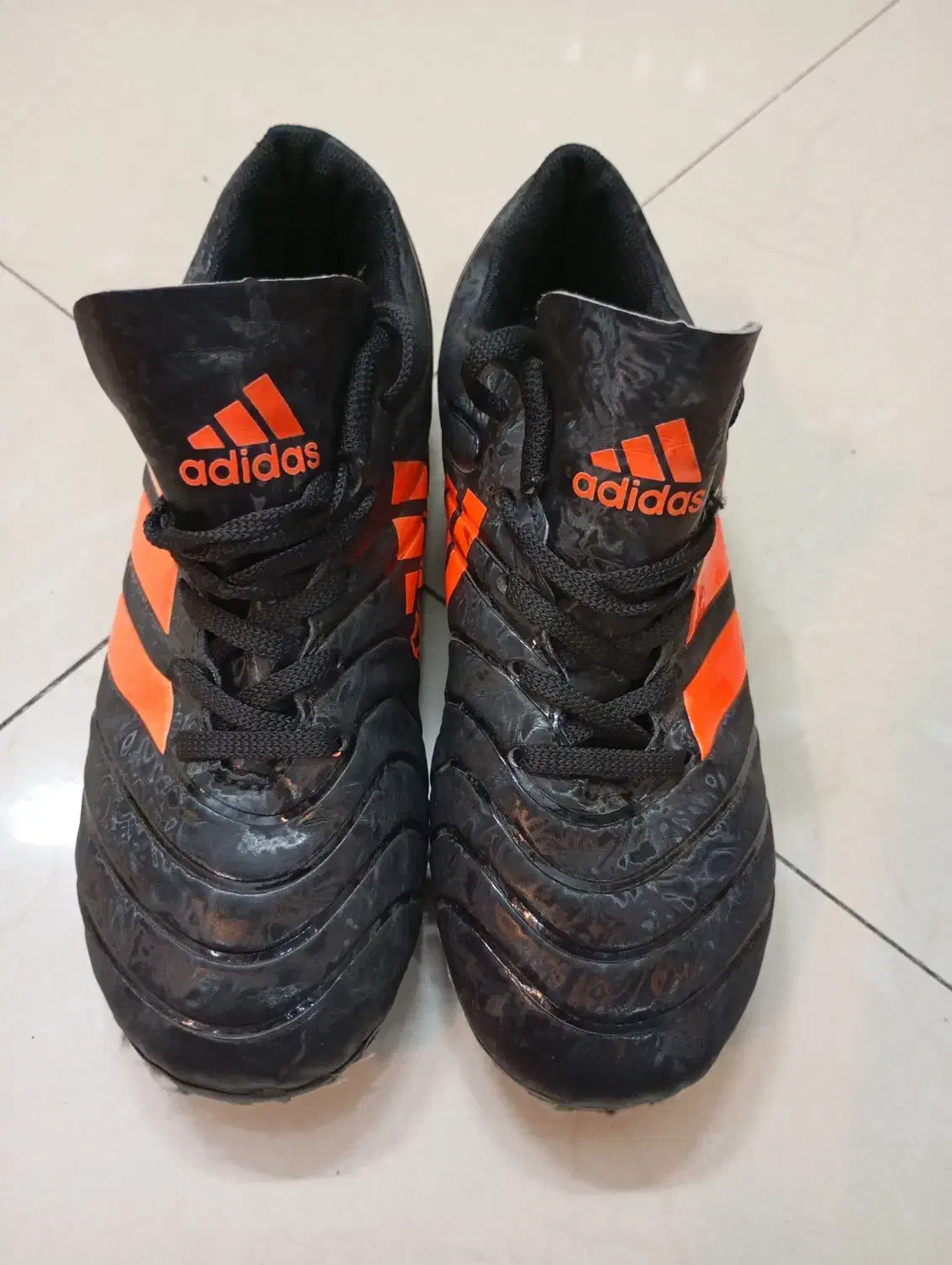 کفش فوتبال چمنی مارک آدیداس ویتنامی اصل|تجهیزات ورزشی|اندیشه, اندیشه فاز ۱|دیوار